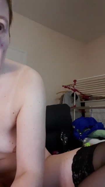 GeileEstelle 29-10-2021 Topless 
